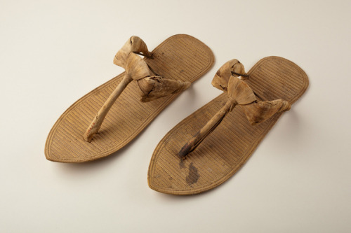 grandegyptianmuseum:Pair of Sandals, c.1390-52 (Grass, reed, papyrus). Tomb of Yuya and Tjuyu (KV46)