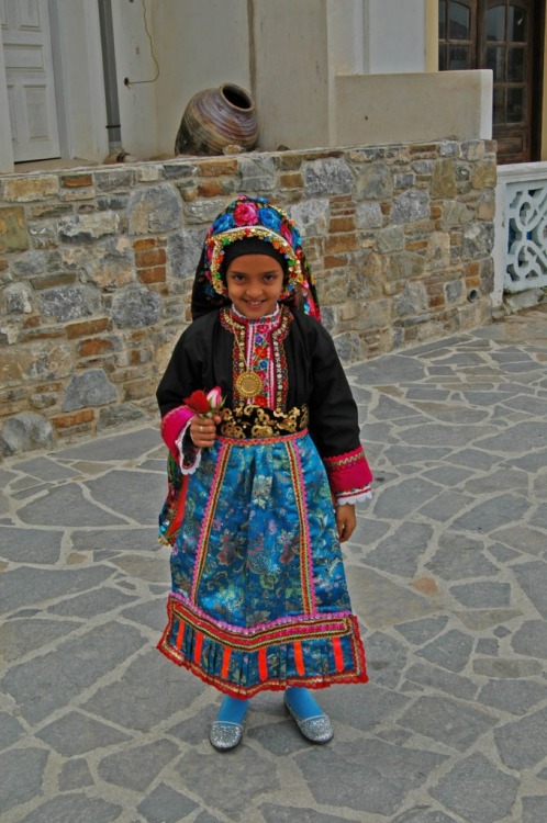 smelly-yak:  Greek traditional dress from few different regions and groups. Sources: 1 & 2 