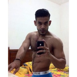 beyondasianmen:  Beautiful #asianhunk i found on instagram by nagiyhabsyi - April 21, 2016 at 08:43PM #BAM