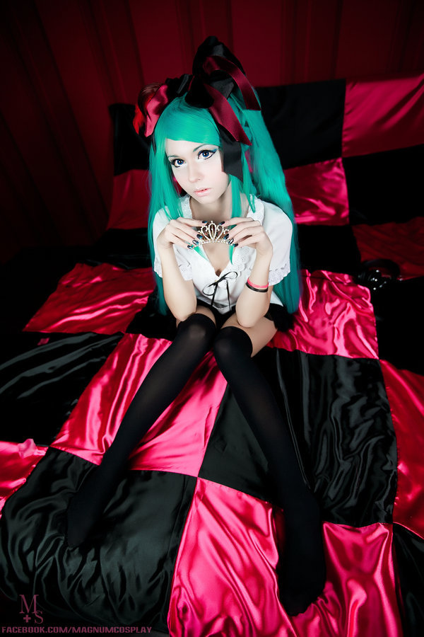 cosplay-photography:  Are you my prince? by *Alexia-Muller
