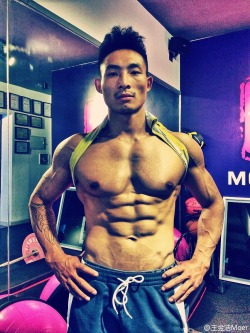 asianhunk-pecs-nips-asses:  Poking hard nips