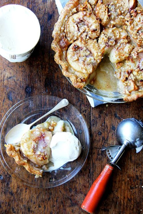 delicious-designs: German Peach Pie with Brown Butter &amp; Walnuts