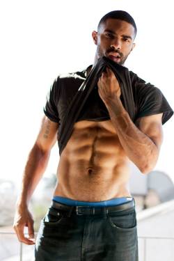 cupidon69:  handsomemales:  brandon espy