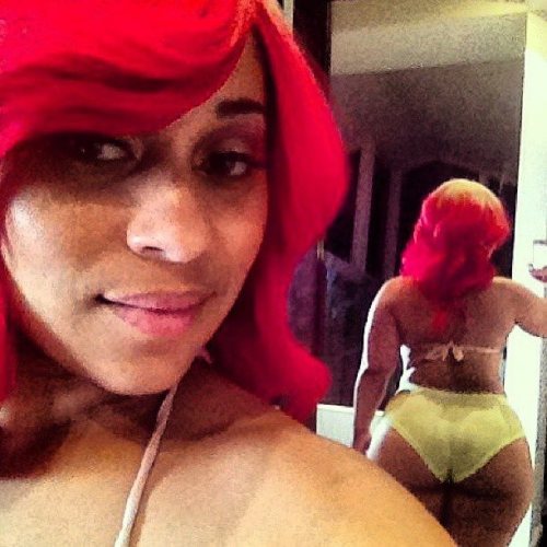 Pinky needs a better camera, damnit!