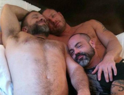 armpitluvrs:  Morning Buddies