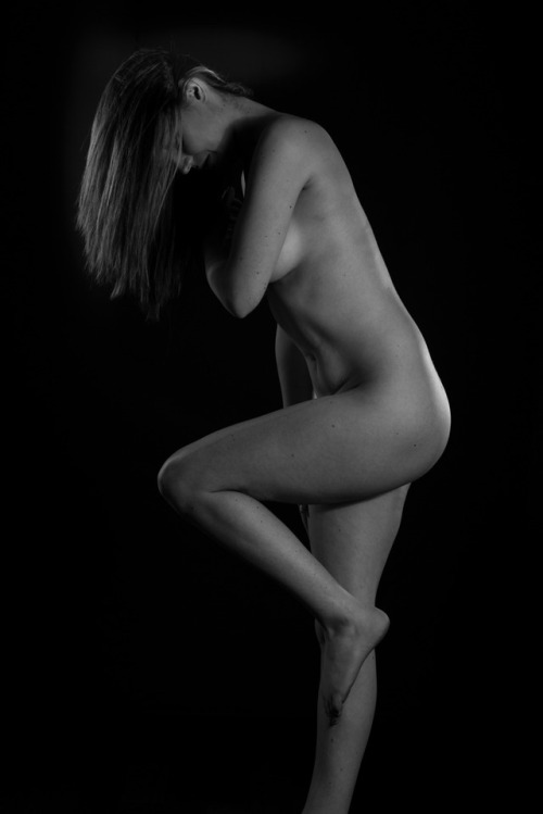 the implied black and whitesphotography by @mjennzone