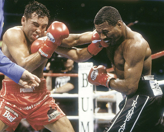 boxingsgreatest:  &ldquo;The Golden Boy&rdquo; Oscar De La Hoya Vs. “Sugar”