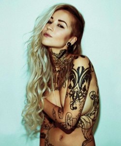 prideoverpain:  tattooedmafia:  Sara Fabel  She’s hot