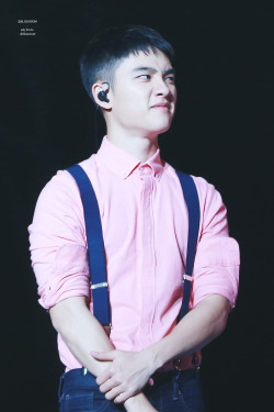 dailyexo:  D.O - 151212 Exoplanet #2 - The EXO’luXion in Nanjing Credit: D.O. Blossom. 