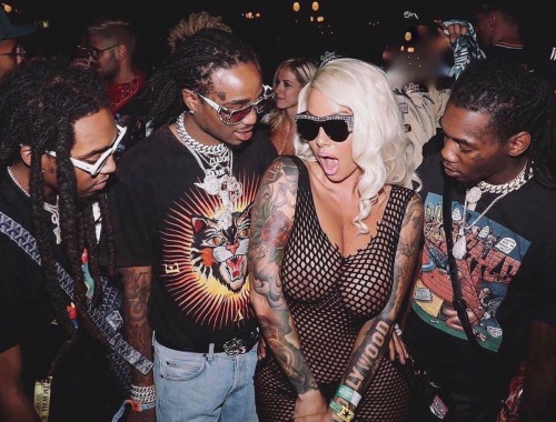 cozymaud:  Amber x Migos 😯