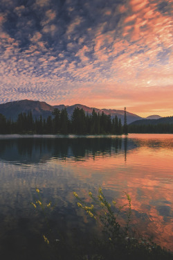 stayfr-sh:  Lakeside At Sunset 