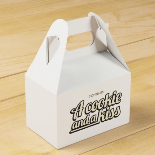 Here’s a fun gift box to gift some cookies in.