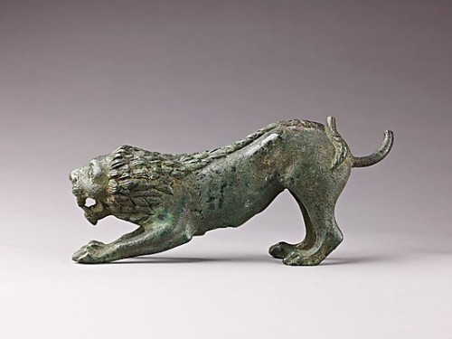 ancientpeoples:Bronze statue of crouching lion 6.3cm high and 14.3cm long. Greek or Roman, estimated