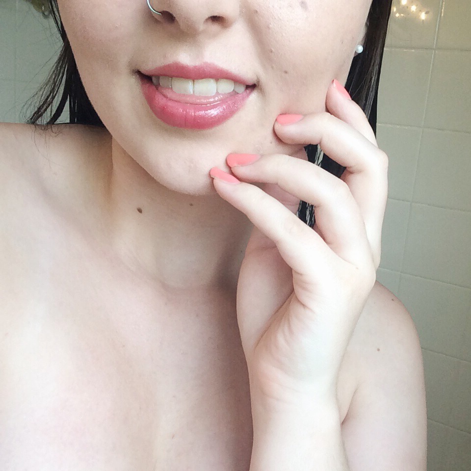 ohpoorbaby:  Haven’t posted photos in awhile so here 👄