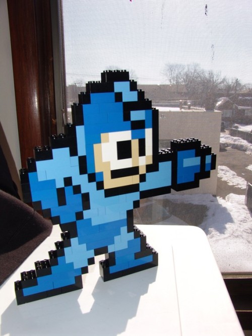 pxlbyte:  Retro Lego Character Sprites These LEGO recreations of classic gaming characters bring us back to simpler time. Read More 