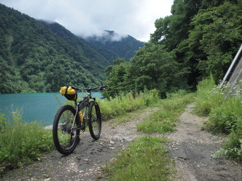 andy-no-printing: bike to lakeside hot spring