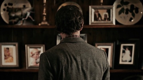 hannibalstills:Stills without faces: Will Graham in Apéritif 1x01