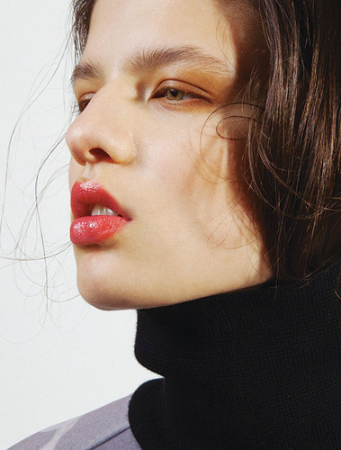messgala:  Liza by Nicolas Coulomb