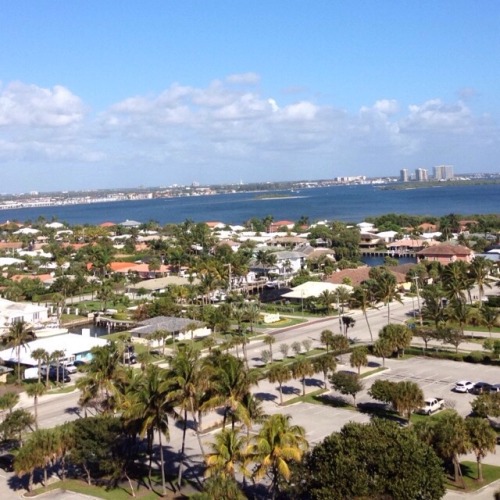 crissycavallaro:  not such a bad view