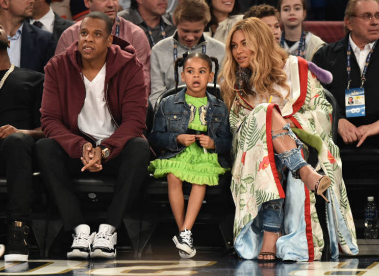 jenniferlawurence:Beyoncé, Jay Z, and Blue Ivy attend the 2017 NBA All-Star Game
