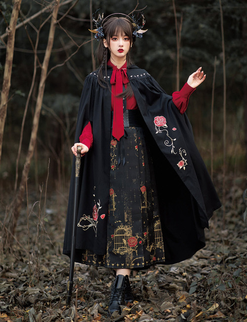 Hanfu + Qi Lolita + Gothic Lolita 3-in-1 Style Set
