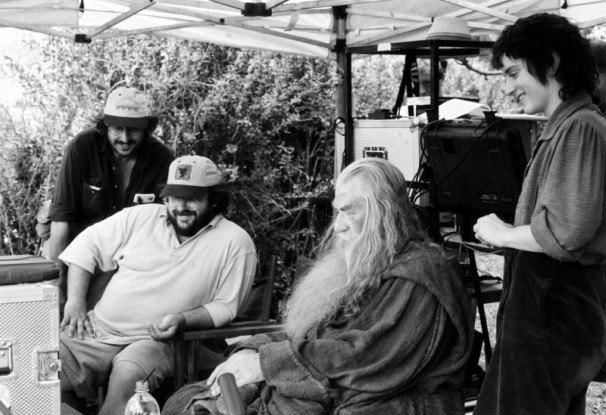 Enjoy the show (Peter Jackson, Ian McKellen and Elijah Wood watching the day’s