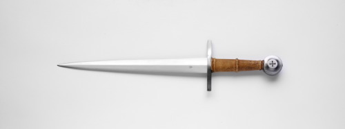 Designed by noted Swedish swordsmith, author and researcher Peter JohnssonArn Templar dagger is base