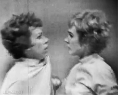 lejazzhot:  Julie Andrews and Carol Burnett, best friends for over 50 years. 