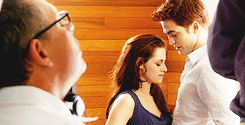 askyfullofwinterstarsss-deactiv:  Behind the scenes of Breaking Dawn - Part 2 