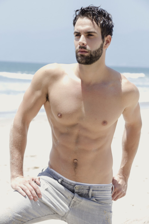 wallboyz:  George Serfes | ph. Brady Cook