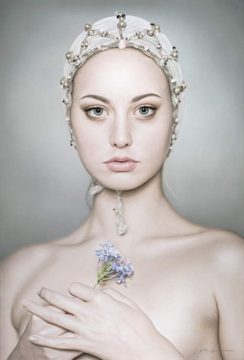 Porn Pics myampgoesto11:  Oil paintings by Anna Halldin