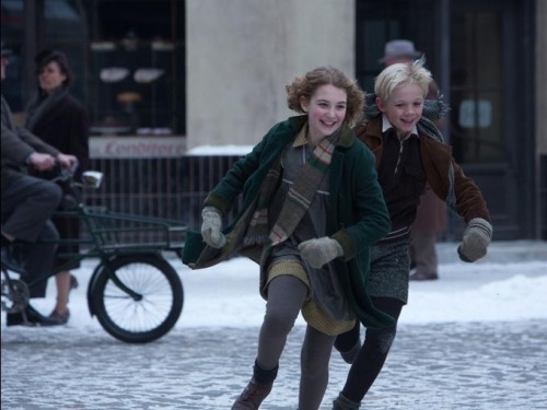 prettybooks:  First stills from The Book Thief, due to be released 15th November. (via Page to Premiere). 