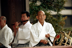 17-701 by nick dewolf photo archive on Flickr. tokyo, japan 1973 musicians, song and dance performance kameido tenjin shrine