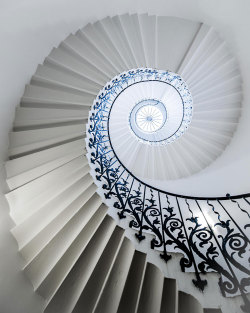 Cubebreaker:  These Spiral Staircase Photographs Show How Design Styles Differ Both