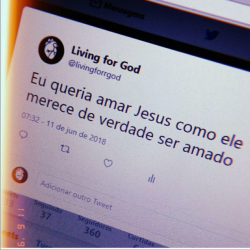 '' Quando cai de joelhos Jesus estava lá"