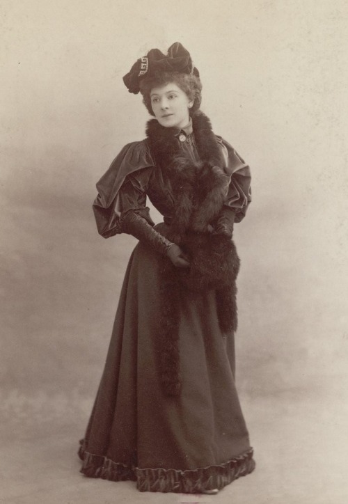 antique-royals:1890s fashion by Atelier Nadar