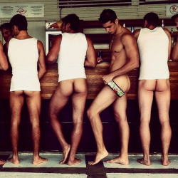 2hot2bstr8:  omfggggggggggg i’m in heaven!!!!!! those LEGS, those FEET, and those ASSES♡♡♡♡♡  seriously they can all just get it. NOW.