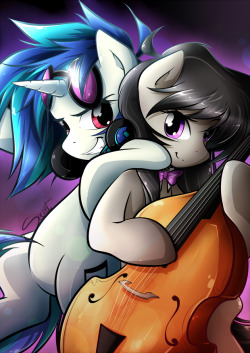 secret-pony:  Vinyl & ‘tavi  <3