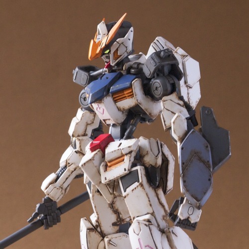 ghostjetshell:  HG 1/144 Gundam Barbatos Heavy Weathered: Good Paint Job Photo Review No.10 Hi Res I