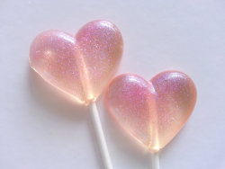 angel-hues:    Sparkly Heart Lollipops ♡