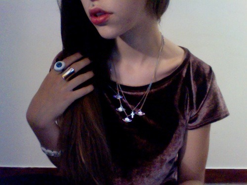 bodyelectricm:  Pale Bitch ♡