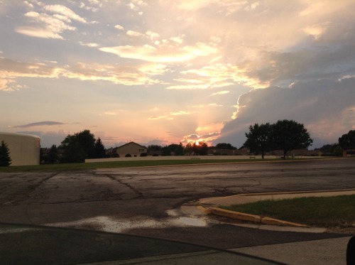peachytaurean:  I almost crashed taking this!! 