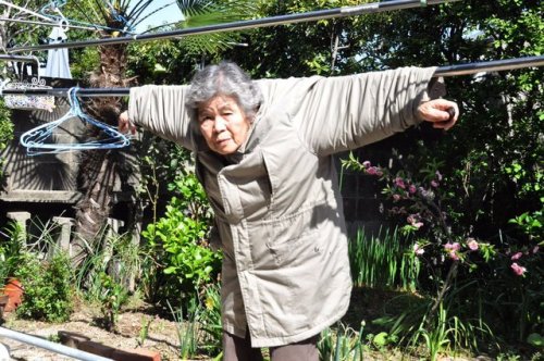 rejectedprincesses: I love 89-year-old Kimiko Nishimoto’s self-portraits. I want to be as cool