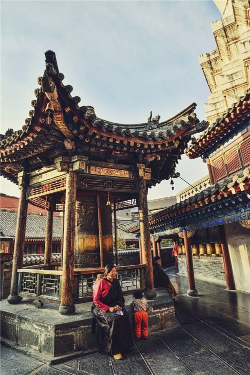 photography of traditional chinese architecture by Zhang Youde张友德.