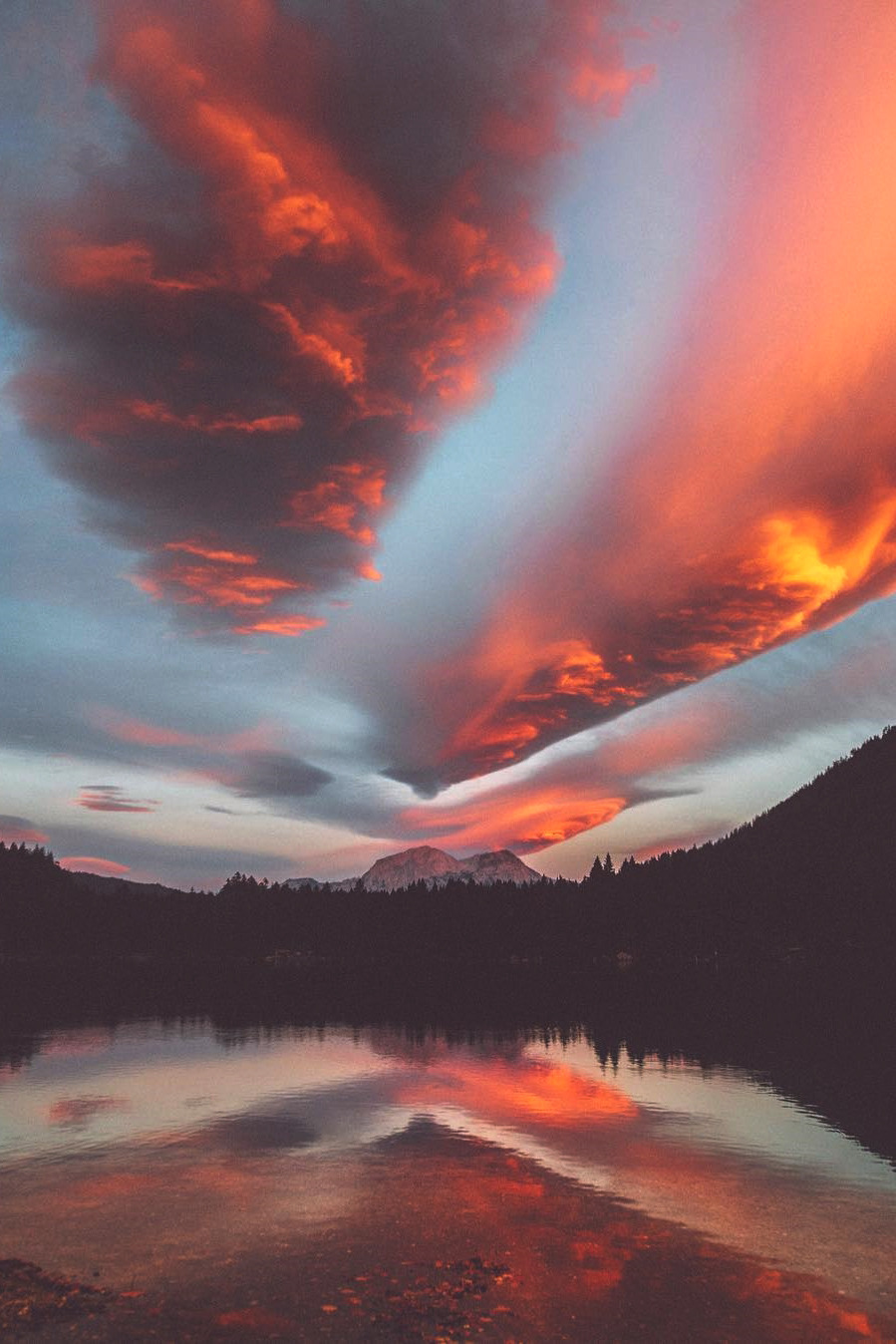 lsleofskye:   Nature is the art of God - Dante Alighieri | iw.wm