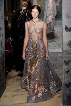 whore-for-couture:  mulberry-cookies:  Valentino