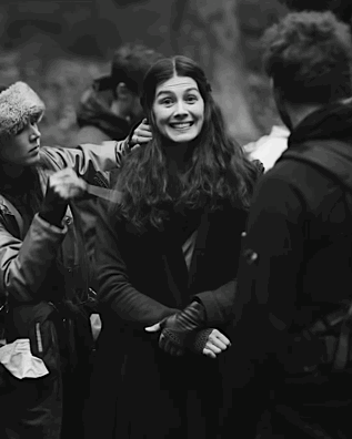Rosamund Pike On Set Of The Wheel Of Time