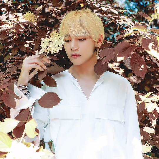 RED-HAIRED TAEHYUNG LOVE BLOG