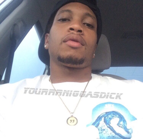 yourrrniggasdick:  Lightskinned freaks
