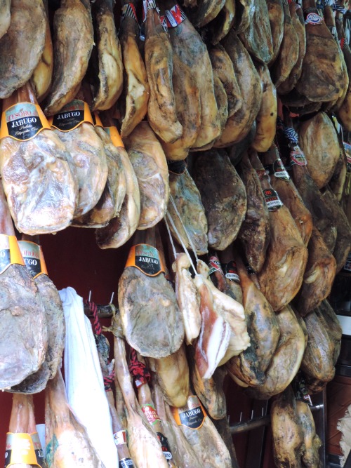 Una tienda de jamón, Ronda, Málaga, 2016.